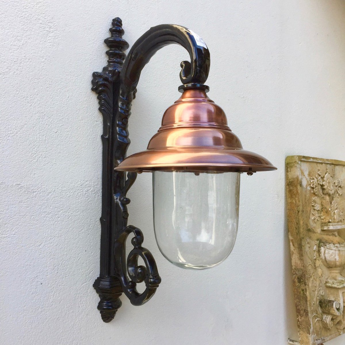 Ellende Vriendelijkheid Lounge Wandlamp eeuwwisseling lamp Met koperen lampenkap buitenlamp stallamp | bol
