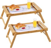 Set van 2x stuks bamboe houten dienbladen 33 x 55 cm met inklapbare poten - Ontbijt op bed - Serveerbladen/dienbladen van hout