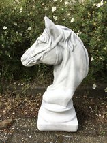 Sculptuur van paardekop, gemaakt van steen, wit, tuindecoratie