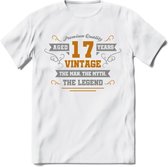 17 Jaar Legend T-Shirt | Goud - Zilver | Grappig Verjaardag Cadeau | Dames - Heren | - Wit - XL