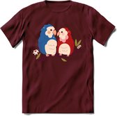 Lovebirds - Valentijn T-Shirt | Grappig Valentijnsdag Cadeautje voor Hem en Haar | Dames - Heren - Unisex | Kleding Cadeau | - Burgundy - L