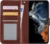 Hoes Geschikt voor Samsung S22 Hoesje Book Case Hoes Flip Cover Wallet Bookcase - Bruin
