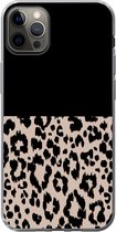 Geschikt voor iPhone 13 Pro Max hoesje - Panterprint - Dieren - Zwart - Siliconen Telefoonhoesje