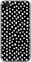 Geschikt voor iPhone 7 hoesje - Stippen - Zwart - Wit - Siliconen Telefoonhoesje
