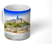 Mok - Het eiland Le Mont-Saint-Michel op een zonnige dag - 350 ML - Beker - Uitdeelcadeautjes