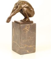 Bronzen Sculptuur Genaamd De Duik 8x14x23 cm