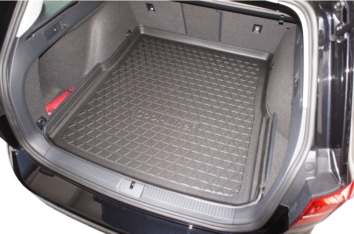 Kofferbakmat geschikt voor Volkswagen Passat Variant (B8) 2014-heden Cool Liner anti-slip PE/TPE rubber