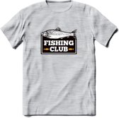 Fishing Club - Vissen T-Shirt | Grappig Verjaardag Vis Hobby Cadeau Shirt | Dames - Heren - Unisex | Tshirt Hengelsport Kleding Kado - Licht Grijs - Gemaleerd - M