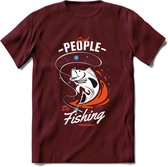 Cool People Do Fishing - Vissen T-Shirt | Oranje | Grappig Verjaardag Vis Hobby Cadeau Shirt | Dames - Heren - Unisex | Tshirt Hengelsport Kleding Kado - Burgundy - XXL