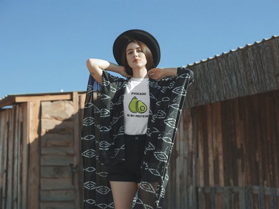 Shirt - Avocado is my protein - Wurban Wear | Grappig shirt | Vegan | Unisex tshirt | Dieren | Dierenvriend | Vegan kookboek | Wit