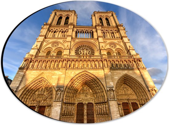 WallClassics - Dibond Ovaal - Vooraanzicht van de Notre Dame in Parijs - 28x21 cm Foto op Ovaal (Met Ophangsysteem)