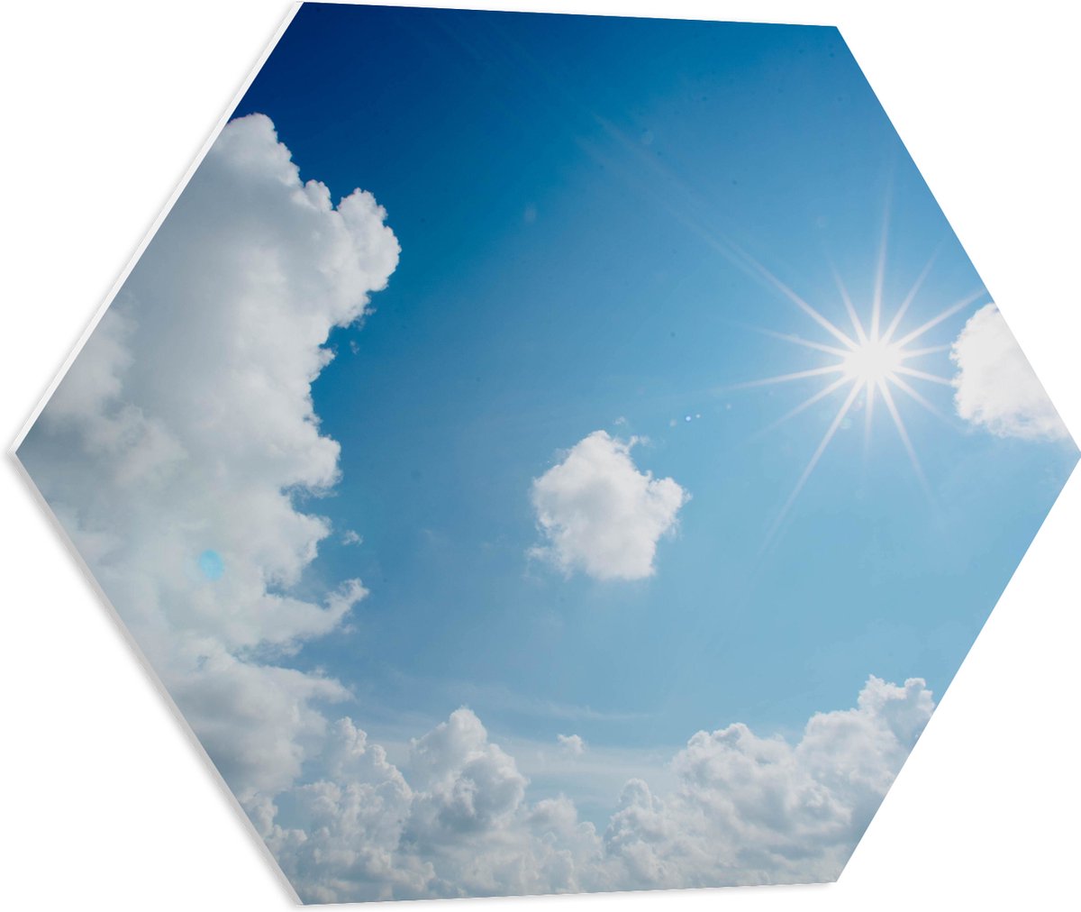 PVC Schuimplaat Hexagon - Felle Zon door Sluierbewolking - 60x52.2 cm Foto op Hexagon (Met Ophangsysteem)