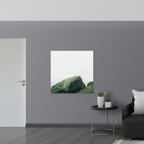 Muursticker - Groene Berg in de Mist - 100x100 cm Foto op Muursticker