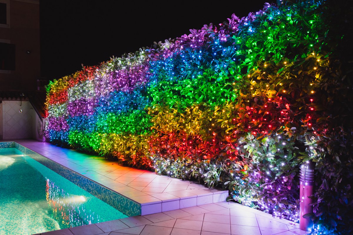 Twinkly Strings Lichtsnoer - 32M - LED - 400LED RGB - Dimbaar - Binnen & Buiten - Bluetooth of Wifi - Werkt met Homekit, Homey, Google Home en Razer Chroma - Zwart – foto 6