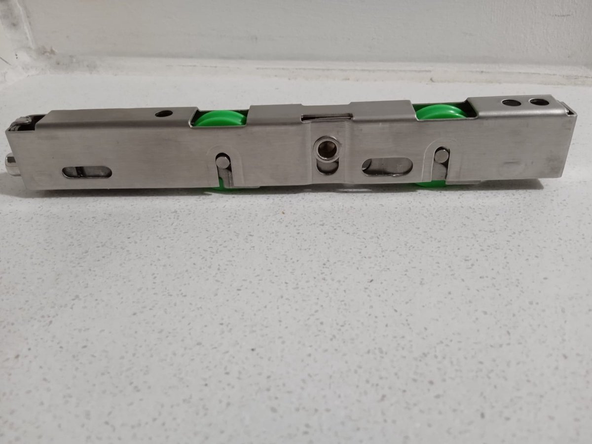 Roller guide FK-AL 2-S, for cabin, housing spec. alu, 190 x 115 x 100 mm, 2 x ro