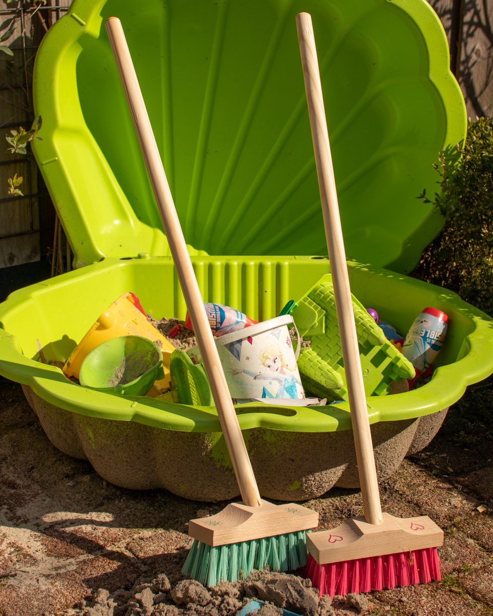 Setje kinderbezems - Speelgoedbezems - met hartjes en zonnetjes - Leuke bezem voor kinderen - Kinderbezems met steel - Nederlandse productie - A-kwaliteit - Gerecycled kunststof — afbeelding 2