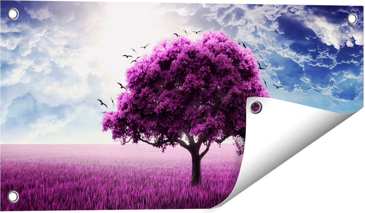 Gards Tuinposter Paarse Boom in het Paars Veld met Vogels - 60x30 cm - Tuindoek - Tuindecoratie - Wanddecoratie buiten - Tuinschilderij Multikleur