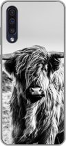 Geschikt voor Samsung Galaxy A50 hoesje - Koe - Schotse hooglander - Zwart - Wit - Dier - Natuur - Wild - Siliconen Telefoonhoesje
