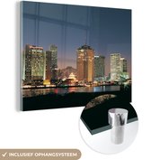 MuchoWow® Glasschilderij 40x30 cm - Schilderij acrylglas - Amerika - Stad - Licht - Foto op glas - Schilderijen