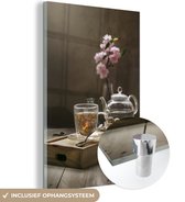MuchoWow® Glasschilderij 40x60 cm - Schilderij acrylglas - Stilleven van een dienblad met groene thee - Foto op glas - Schilderijen