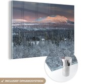 MuchoWow® Glasschilderij 90x60 cm - Schilderij acrylglas - Winters berglandschap - Foto op glas - Schilderijen