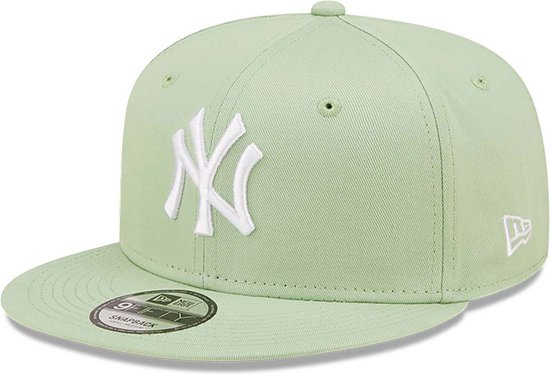 New York Yankees League Essential Green 9FIFTY Snapback Cap