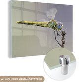 MuchoWow® Glasschilderij 30x20 cm - Schilderij acrylglas - Gele libelle op lavendel - Foto op glas - Schilderijen