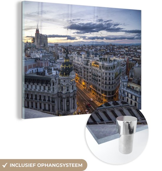 MuchoWow® Glasschilderij 120x90 cm - Schilderij acrylglas - Madrid - Zon - Architectuur - Foto op glas - Schilderijen