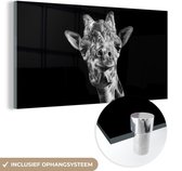 MuchoWow® Glasschilderij 40x20 cm - Schilderij acrylglas - Giraffe - Dier - Zwart - Wit - Foto op glas - Schilderijen