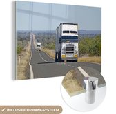 MuchoWow® Glasschilderij 120x80 cm - Schilderij acrylglas - Vrachtwagens op een zonnige dag - Foto op glas - Schilderijen