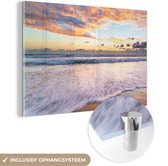MuchoWow® Glasschilderij 90x60 cm - Schilderij acrylglas - Strand - Wolken - Water - Foto op glas - Schilderijen