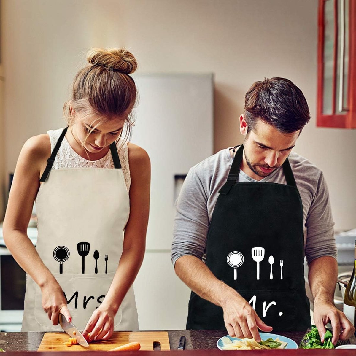 Vegena 6 stuks zwarte schorten voor heren en dames, keukenschort voor heren, barbecueschort met 2 zakken, voor koken, keuken, tuinieren, restaurant, koffiehuis, schilderen, huishoudelijk werk (70 x 80