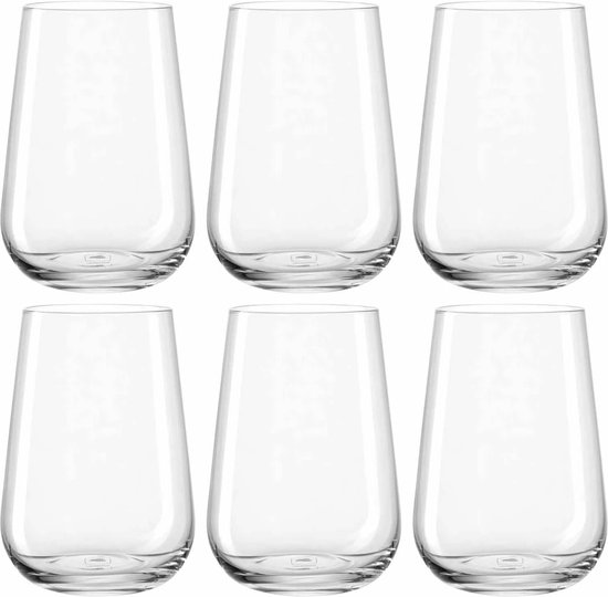 Ensemble de six verres hauts et transparents, forme effilée, base plate.