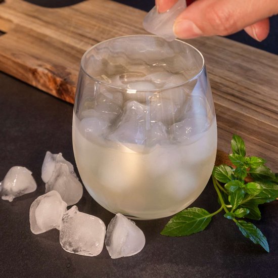 INTIRILIFE 2x Martini Gläser Mit Regenbogen Schimmer - 140ml Wellenform Design