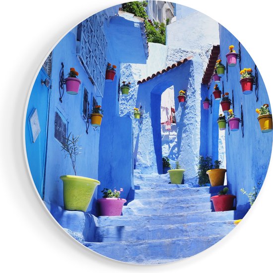 Artaza Forex Muurcirkel Blauwe Huizen met Bloempotten in Chefchaouen, Marokko - 70x70 cm - Wandcirkel - Rond Schilderij - Wanddecoratie Cirkel - Muurdecoratie