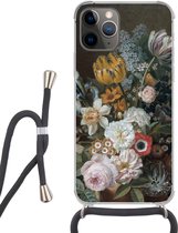 Hoesje met koord Geschikt voor iPhone 11 Pro Max - Stilleven met bloemen - Schilderij van Eelke Jelles Eelkema - Siliconen - Crossbody - Backcover met Koord - Telefoonhoesje met koord - Hoesje met touw