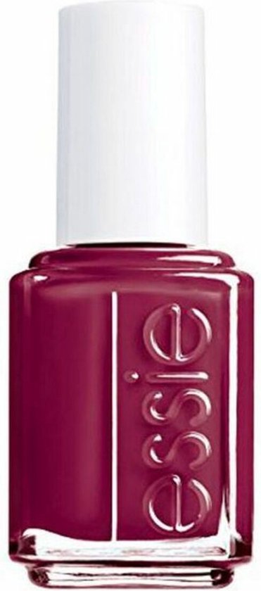 Essie nagellak in een dieppaarse kleur.