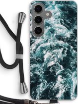 Case Company® - Hoesje met koord geschikt voor Samsung Galaxy S24 hoesje met Koord - Zee golf - Telefoonhoesje met Zwart Koord - Bescherming aan alle Kanten en Over de Schermrand
