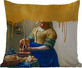 Buitenkussen - Melkmeisje - Goud - Vermeer - 45x45 cm - Weerbestendig