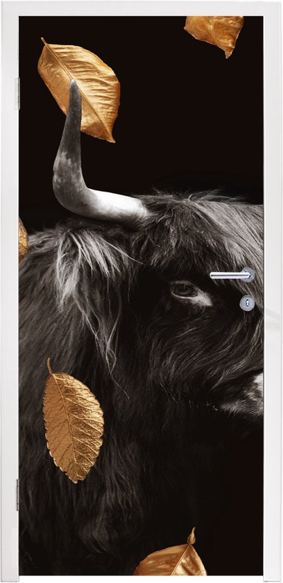 Deurposter 95x235 cm - Deursticker Schotse hooglander - Zwart - Wit - Goud - Meubelfolie zelfklevend - Deurfolie woonkamer - Interieurfolie fotobehang - Deur plakfolie - Deurstickers - Deurbehang sticker - Kamer decoratie