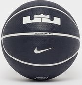 Nike Basketbal Playground 2.0 8P Lebron James - Maat 7