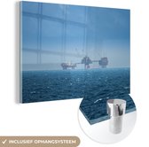 MuchoWow® Glasschilderij 120x80 cm - Schilderij acrylglas - Noordzee - Schotland - Mist - Foto op glas - Schilderijen