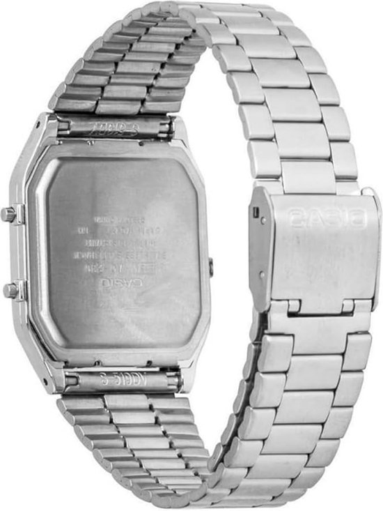 Vue latérale du bracelet et de la boucle de montre Casio argentée.