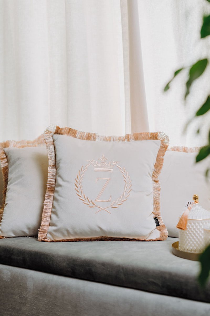 Embroidered pillow / personalised pillow / monogram pillow / decorative cushion 40x 40 beige velvet letter Z