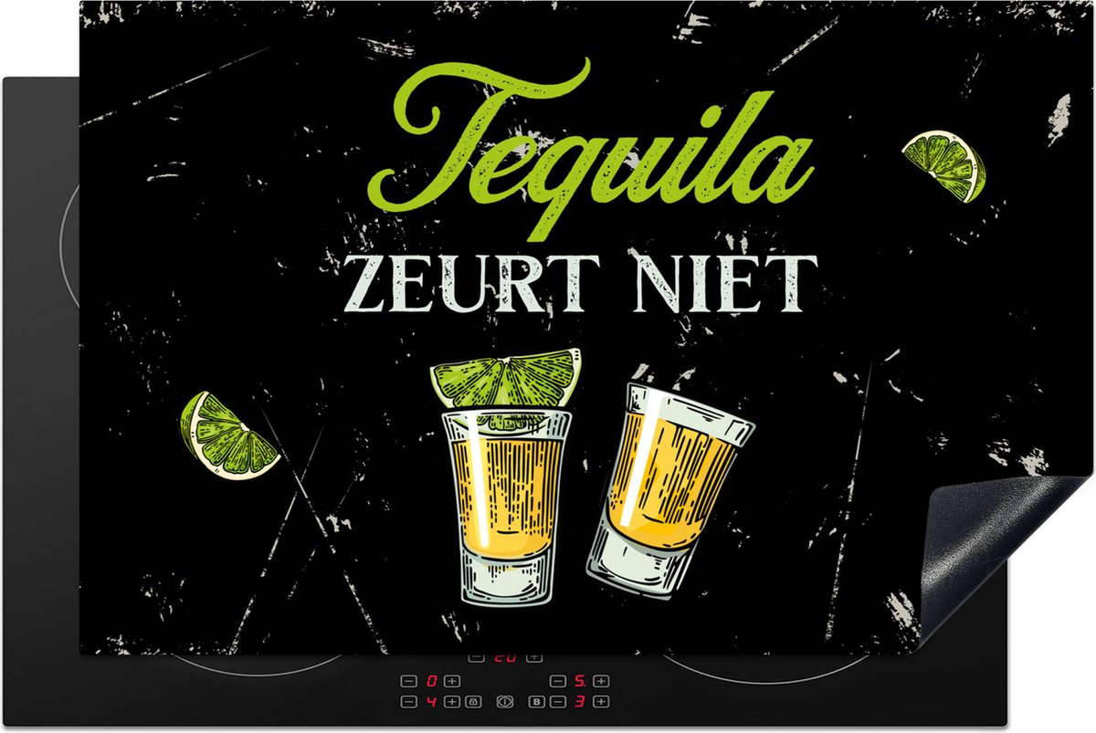 KitchenYeah® Inductie beschermer 81.6x52.7 cm - Tequila - Glazen - Spreuk - Kookplaataccessoires - Afdekplaat voor kookplaat - Inductiebeschermer - Inductiemat - Inductieplaat mat - Cadeau voor vrouw - Cadeau voor man