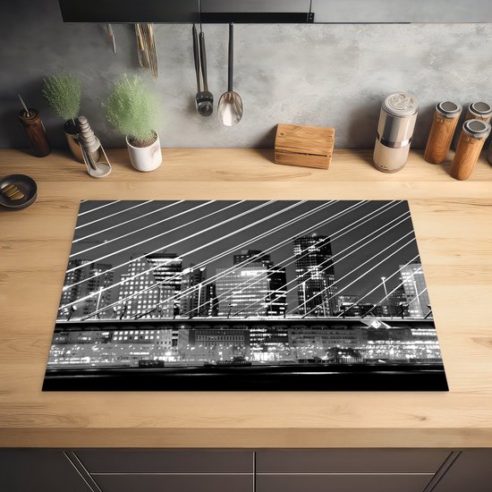 KitchenYeah® Inductie beschermer 78x52 cm - Verlichting in de gebouwen in Rotterdam - zwart wit - Kookplaataccessoires - Afdekplaat voor kookplaat - Inductiebeschermer - Inductiemat - Inductieplaat mat