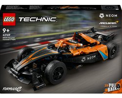 foto van LEGO Technic NEOM McLaren Formula E racewagen - 42169