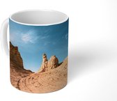 Mok - Bandensporen in de woestijn - 350 ML - Beker
