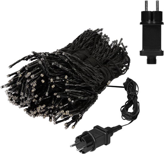Een bundel donkere kerstverlichting met 360 LED's en een stekker.