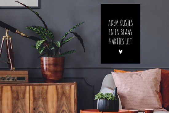 Muurstickers - Sticker Folie - Quotes - Adem kusjes in en blaas hartjes uit - Spreuken - 40x60 cm - Plakfolie - Muurstickers Kinderkamer - Zelfklevend Behang - Zelfklevend behangpapier - Stickerfolie